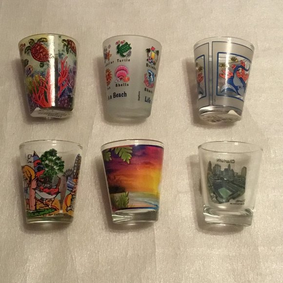Colorful lot of 6 advertising shot glasses - Bahamas, Maui, Honduras, etc. - Picture 2 of 7